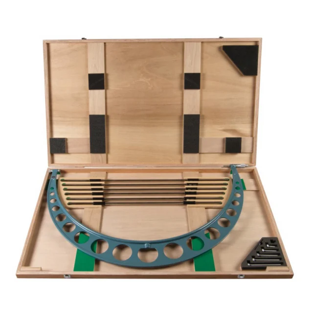 Mitutoyo 104-204 Outside Micrometer w / Interchangeable Anvil, 30-36"
