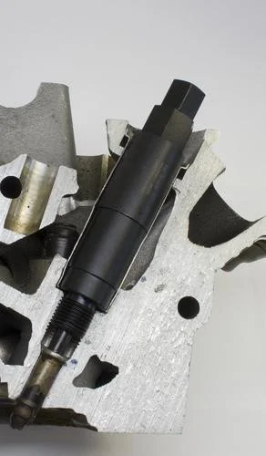 65600 BROKEN PLUG REMOVER FOR FORD 3 VALVE